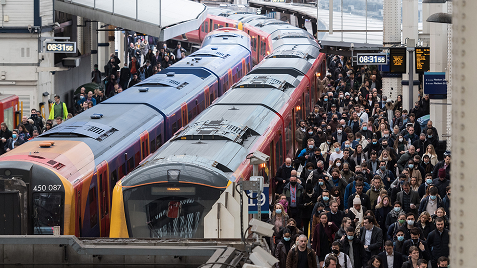 united kingdom's Busiest Railway Stations