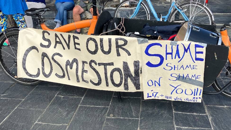 Senedd Protest in opposition to New Water Park